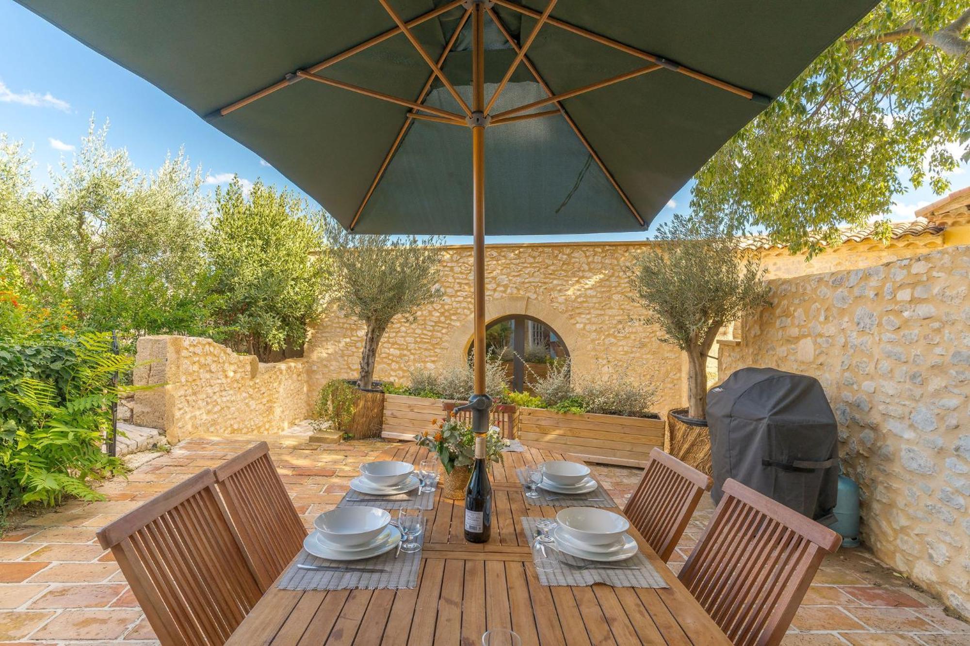 Les Calades Villa Ledenon ภายนอก รูปภาพ